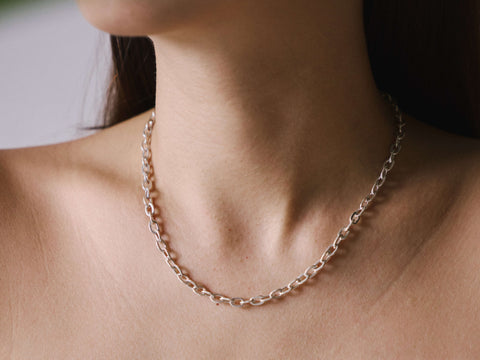 Elen Chain Necklace in pure silver showing a simple oval-link chain design.