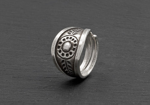 Avery Ring