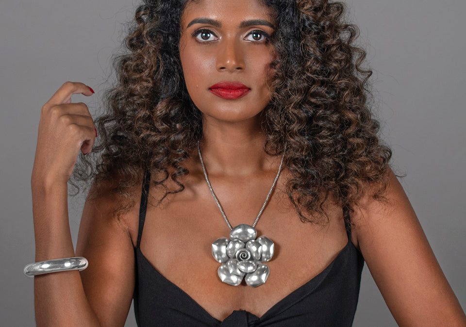 Big Mawar Statement necklace