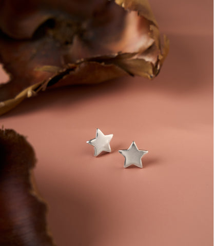 Stella Stud Earrings in pure silver with minimalist star design