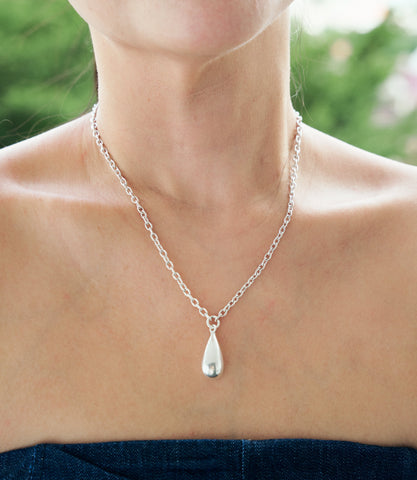 Lira Necklace