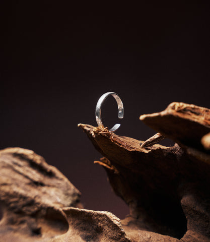 Minimalist silver toe ring